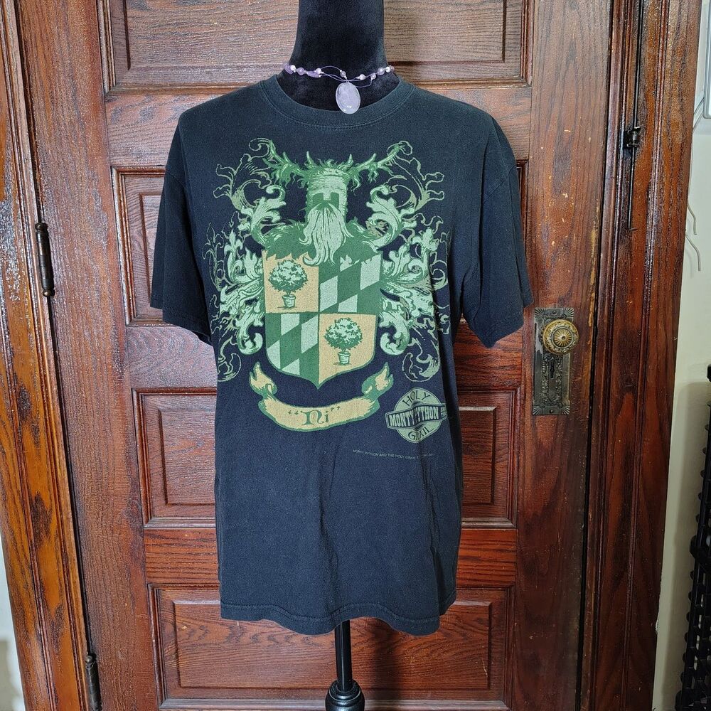 Liquid Blue Monty Python & The Holy Grail T-shirt Medium Knights Who Say Ni 2011